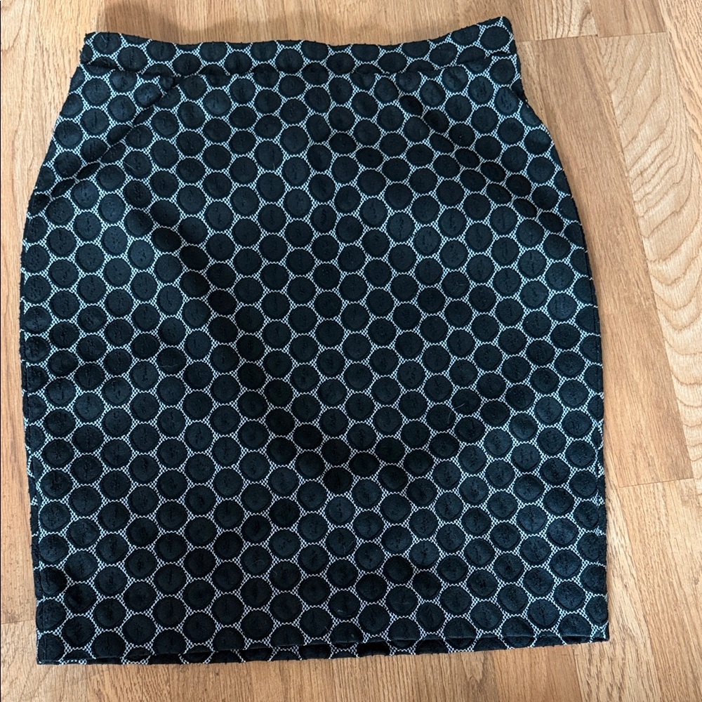 Elle Black Pencil Skirt with white Circle Pattern